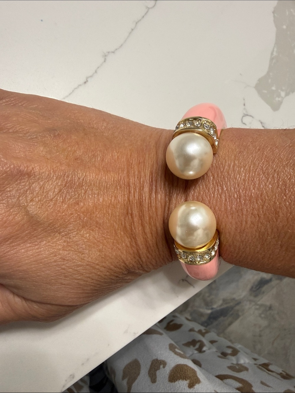 🩷Pink Pearl-Accent Hinged Bracelet